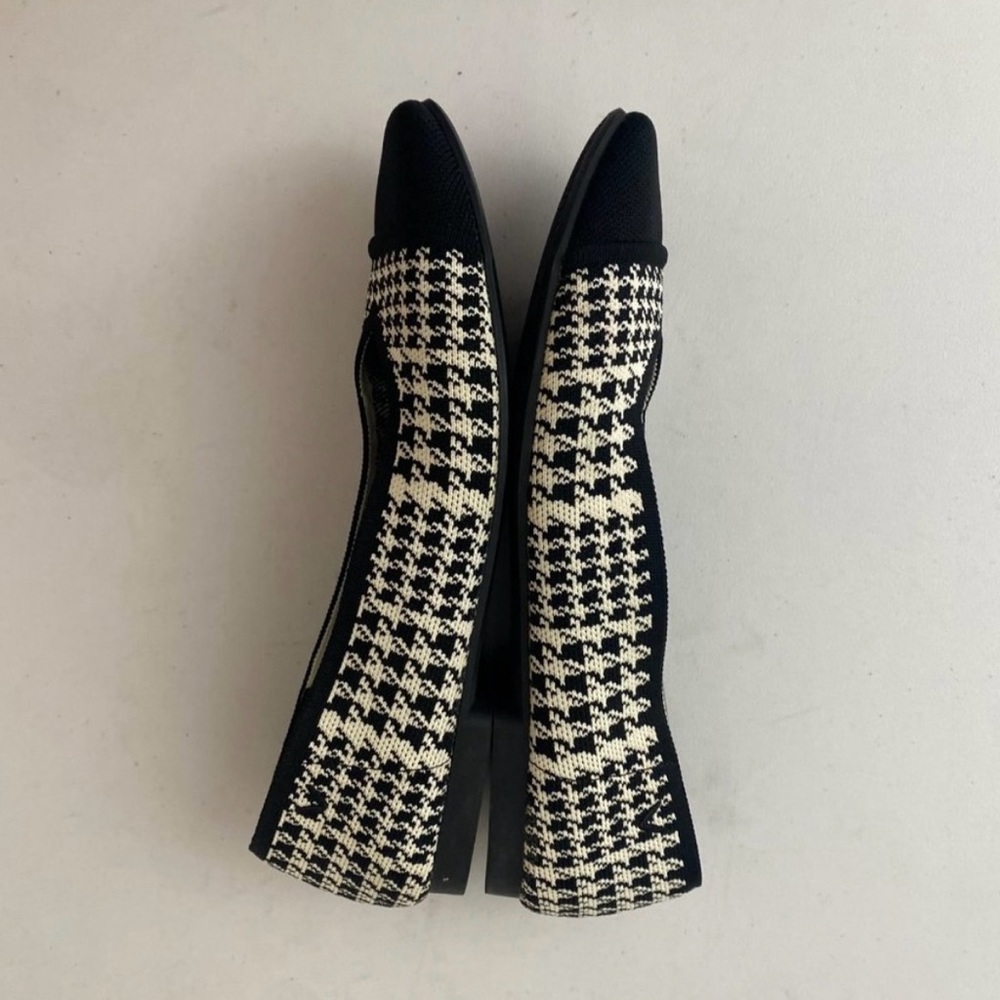 Vivaia flats 38.5 black and white